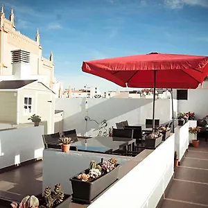 https://san-pablo-apartments.hotelsinnerja.org